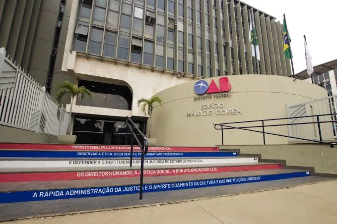 A OAB/DF afirma que o manual servirá como instrumento de orientação para advogados diante de possíveis casos de lawfare.