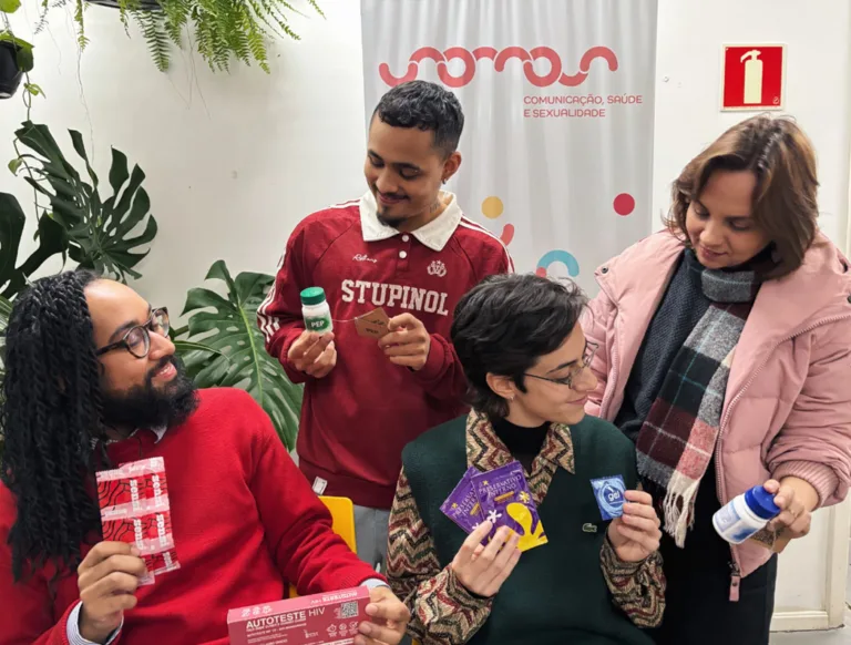 Seminário debate uso de aplicativos de relacionamento na prevenção ao HIV em Porto Alegre