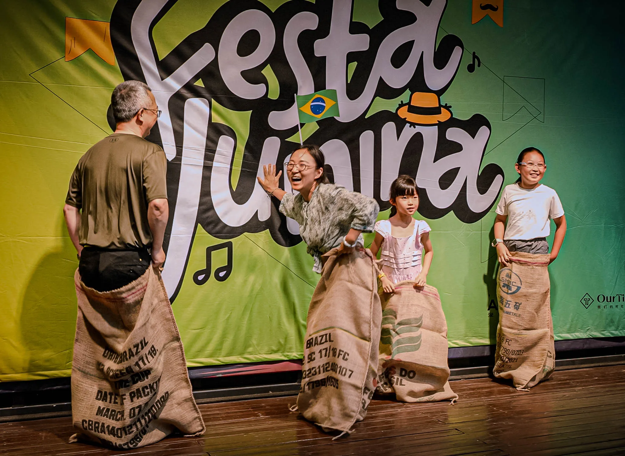 Terceira Festa Junina em Pequim reúne mais de 550 pessoas no Ano Cultural Brasil-China