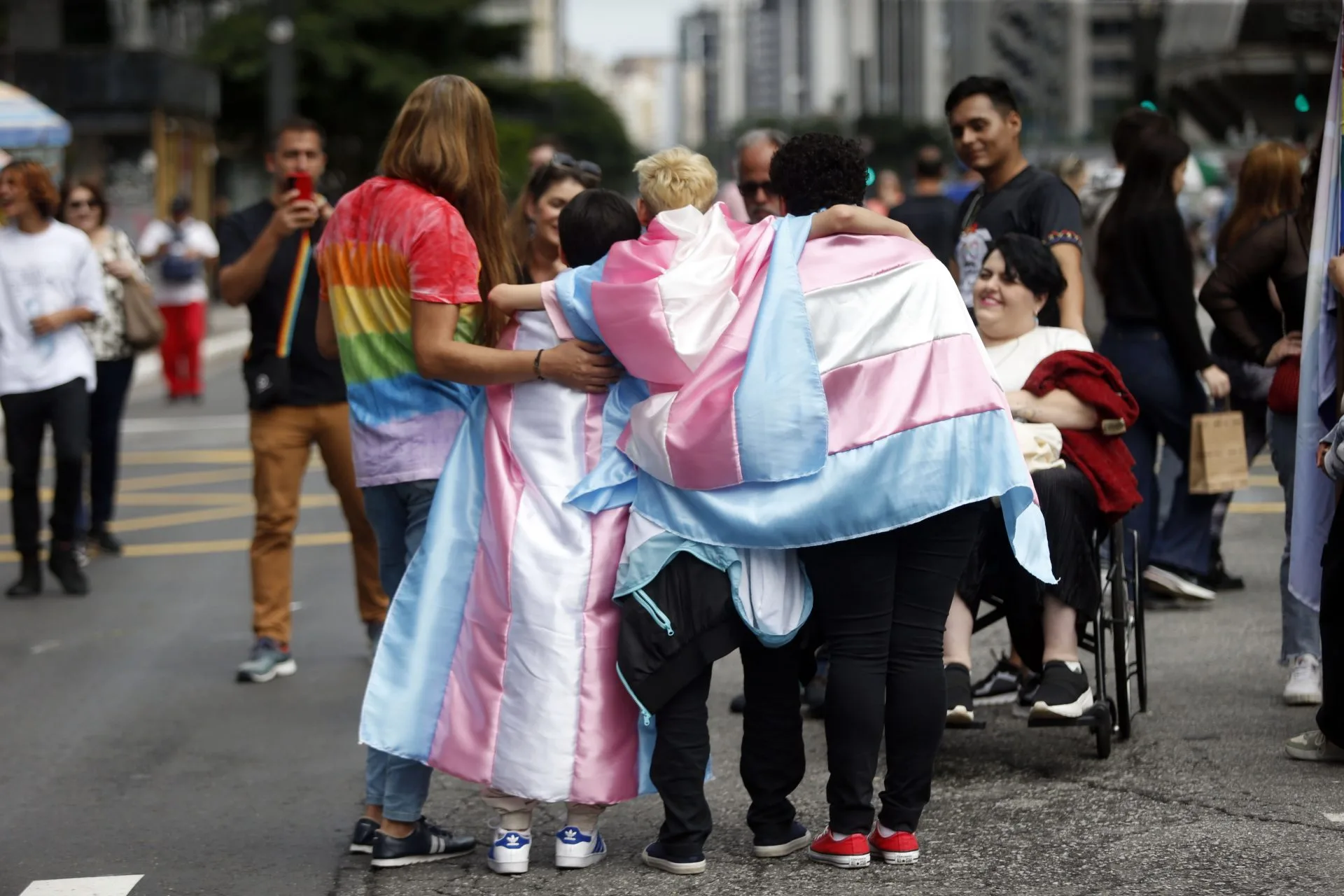 Pessoas trans pedem mais acessibilidade em serviços de transição de gênero