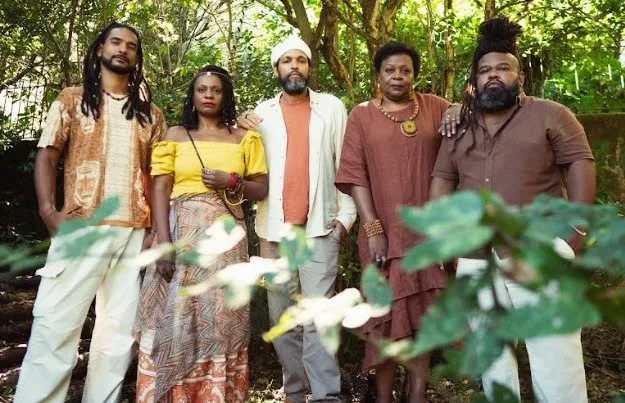 Grupo Desagravo, que musicou poesia de Oliveira Silveira, é formado por Beto Silva, Renata Pires, Vladimir Rodrigues, Ceiça Vidal e Mingo Niemê