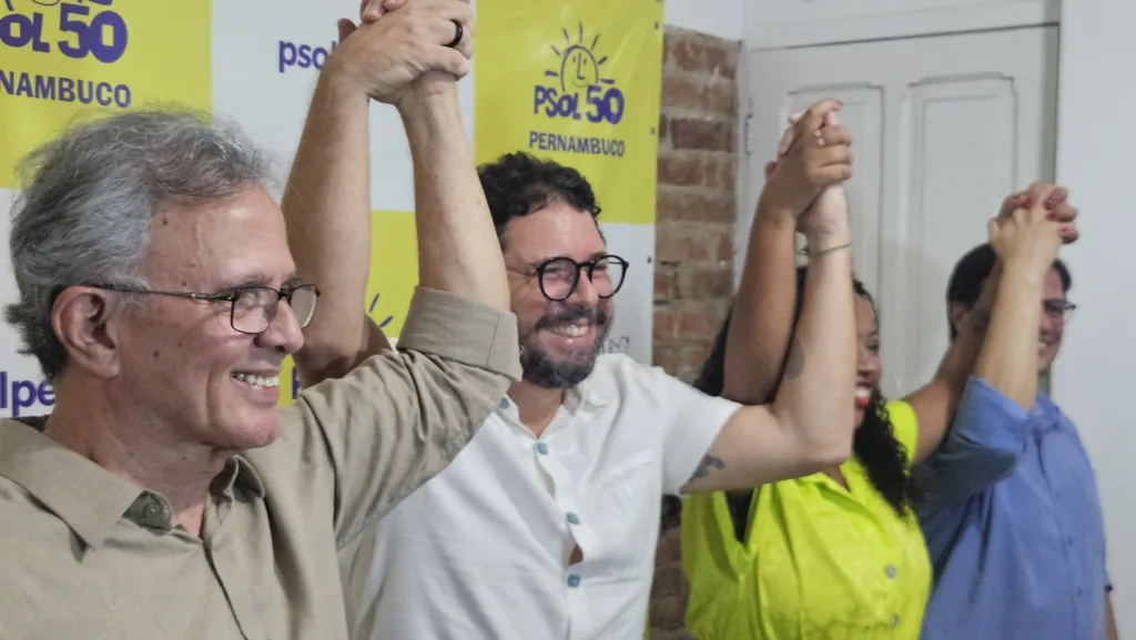 Paulo Rubem Santiago (Rede), Ivan Moraes (Psol) e Alice Gabino (Rede)