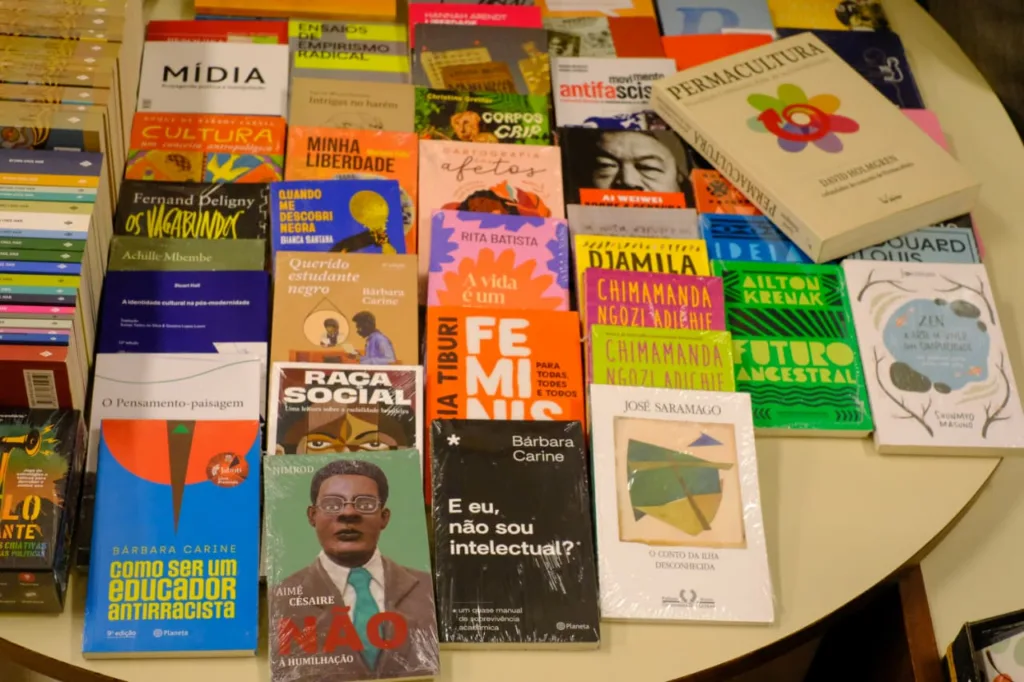 Variedade de autores