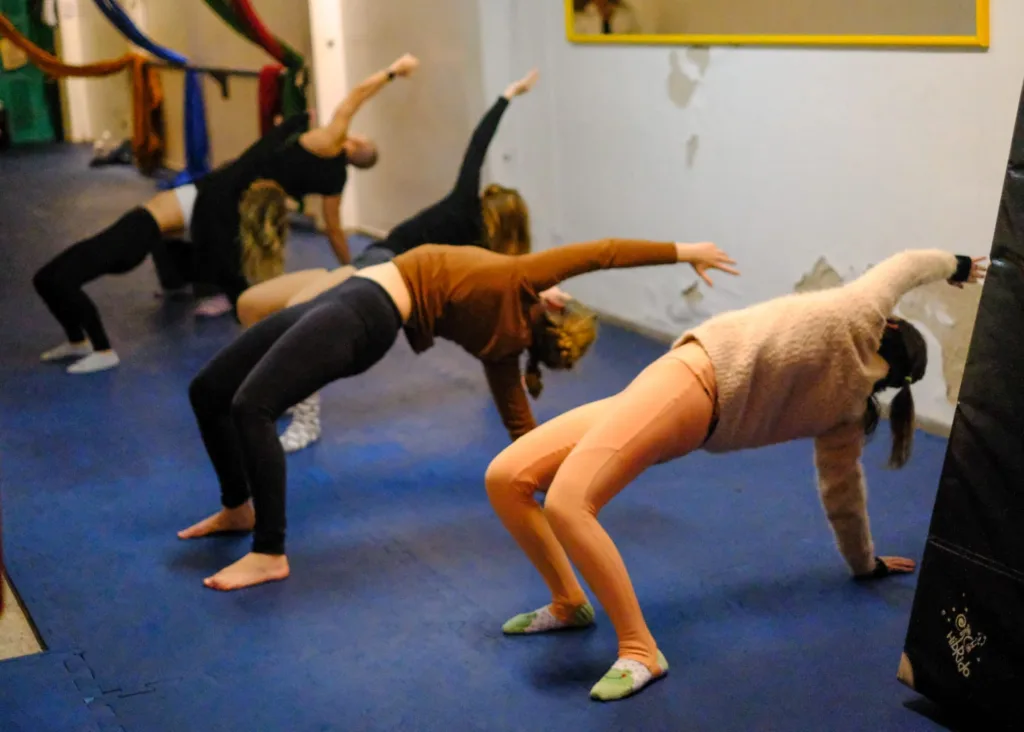 Turma de curso do Circo Híbrido