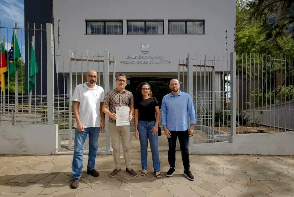 Denúncia foi entregue em março à promotora de Justiça Carla Lara Adami da Silva e assinada pelos vereadores Fábio Bernardo (líder da bancada), Ricardo Luz, Anderson Etter e Karina Camillo