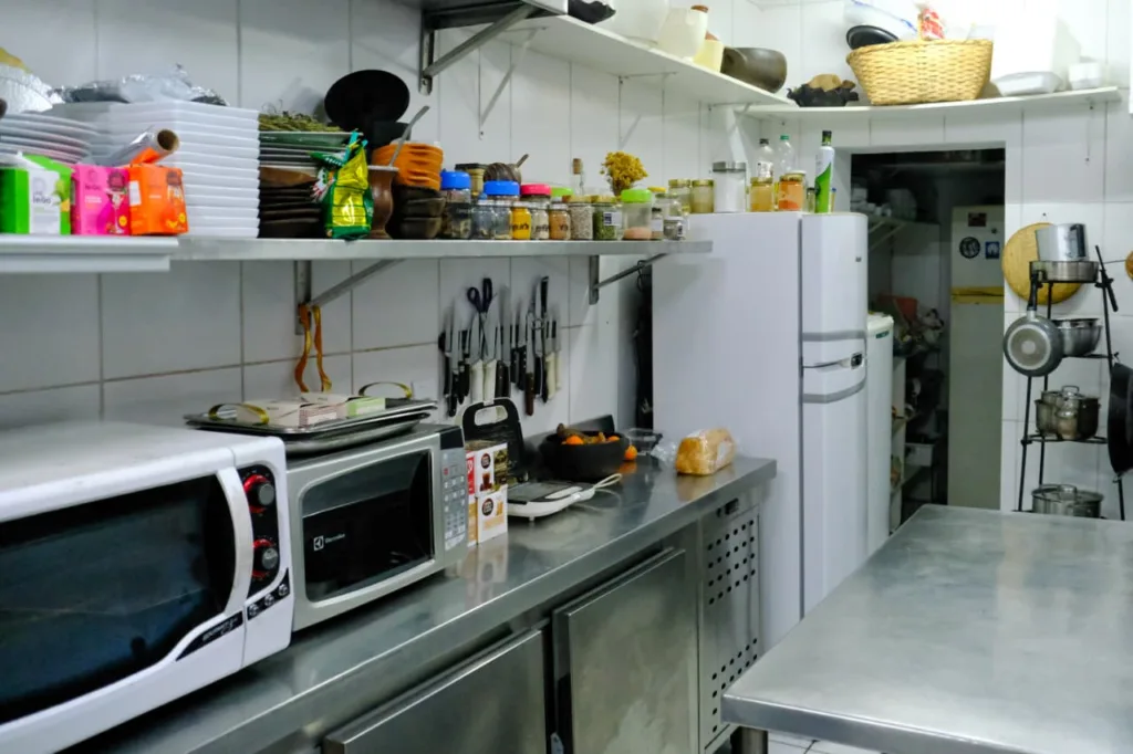 Cozinha do Meme também é local de solidariedade