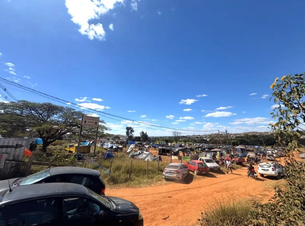 Mobilização das famílias garantiu novo prazo para continuidade das negociações.