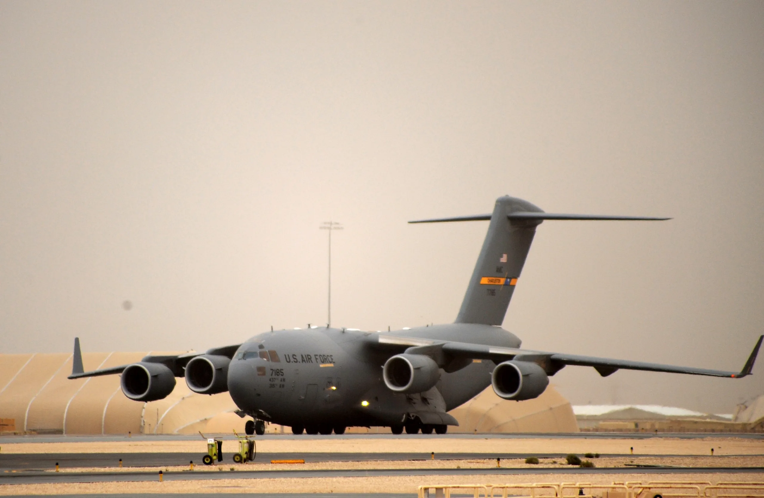 Imagem do Boeing C-17A Globemaster III da Força Aérea dos EUA