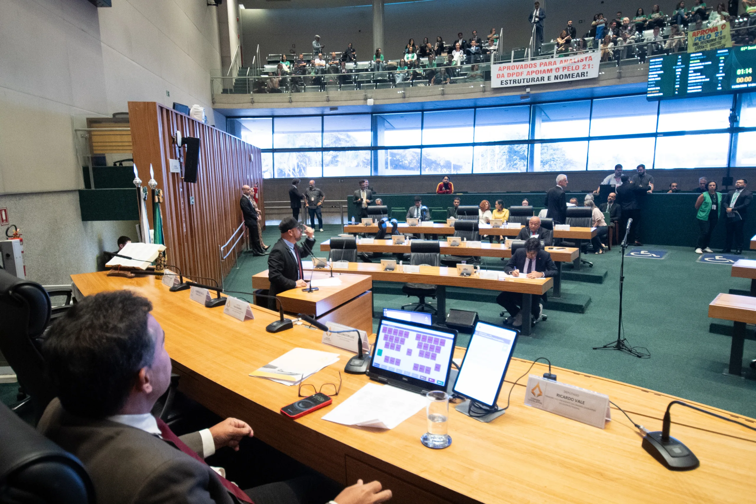 Falta de quórum impediu votações na CLDF nesta terça-feira (25), apesar da extensa lista de projetos prevista na Ordem do Dia