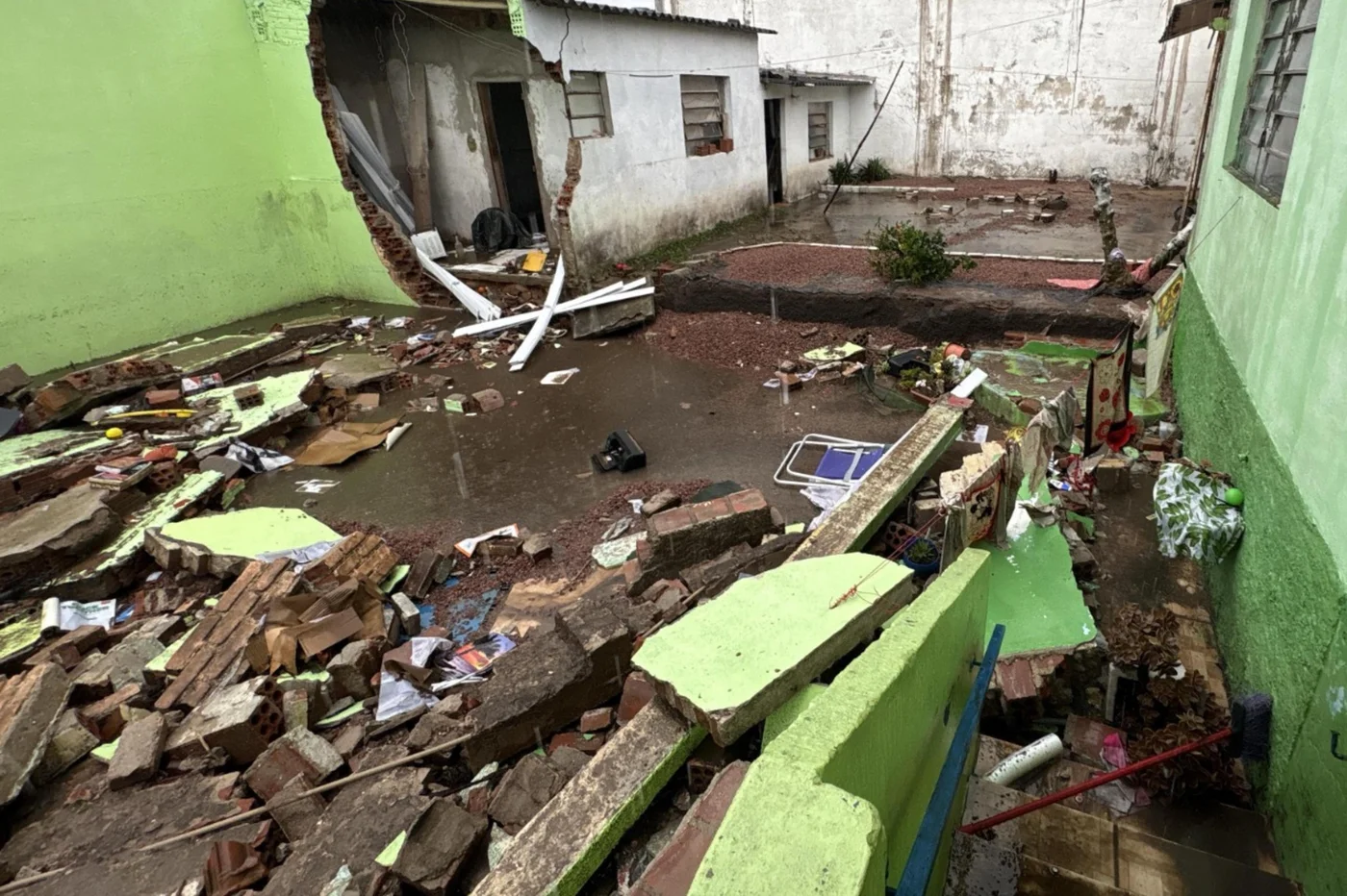 Escola de educação infantil em Canguçu foi destruída por temporal