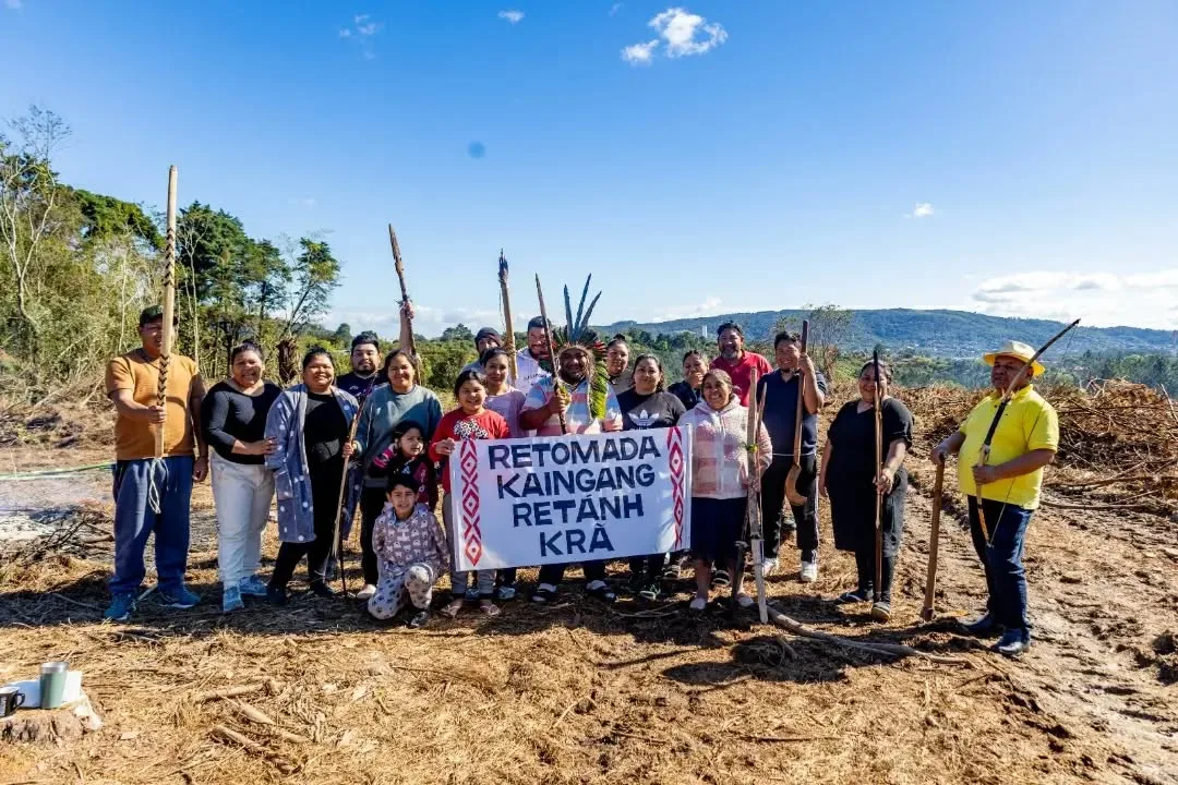 Famílias Kaingang iniciaram no sábado (22) a retomada Retánh Krã, que significa 'Filhos da Mata'