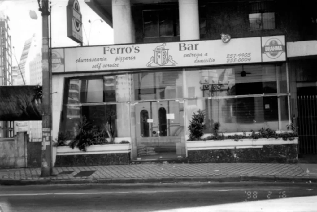 “Na noite lésbica: o Levante do Ferro’s Bar” abre a coleção Nossas Histórias e reúne depoimentos, documentos, reportagens e produções culturais.
