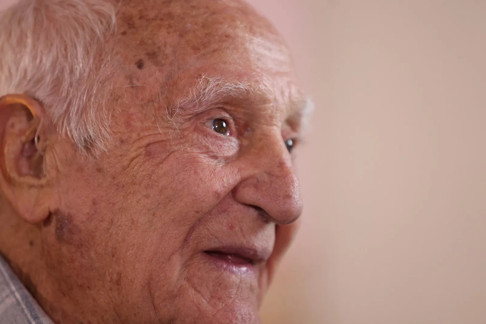 O fotógrafo Aurelio González, de 94 anos, estará presente na sessão
