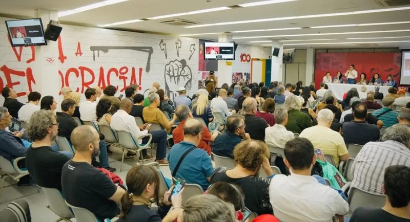 Paralisação desta quinta-feira (20) foi aprovada em assembleia