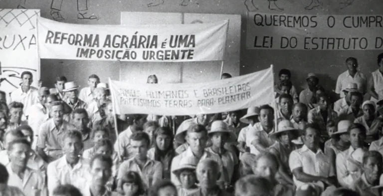 Cine Cidadania da UFRJ exibe documentário sobre história das lutas camponesas no Brasil