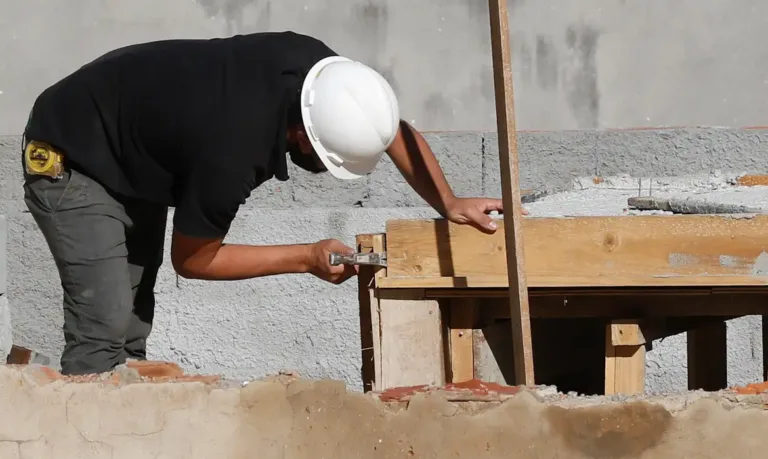Construção civil lidera crescimento no período