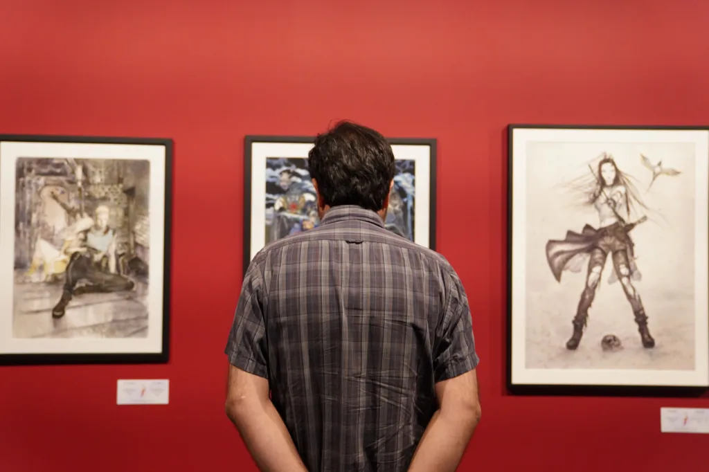 Exposição dedicada a Yoshitaka Amano reúne 218 obras do artista japonês no CCBB Brasília