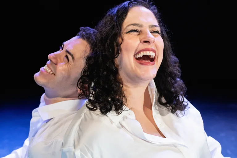 Teatro sobre adoção abre semana de espetáculos, música, literatura e artes visuais no RS