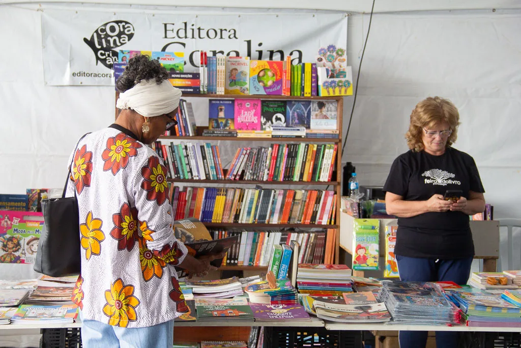 Segunda edição da Feira do Livro da Restinga foi realizada em abril de 2026