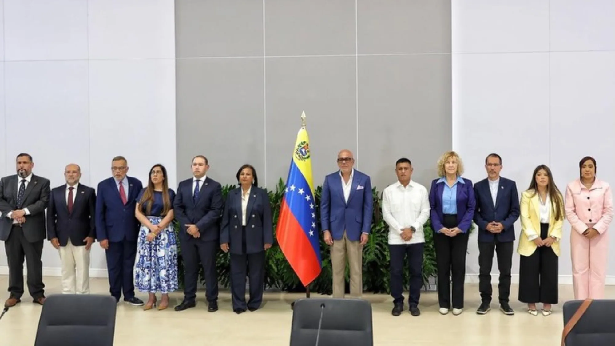Chavismo e oposição se reúnem em Caracas em uma nova mesa de negociações em Caracas (Venezuela).