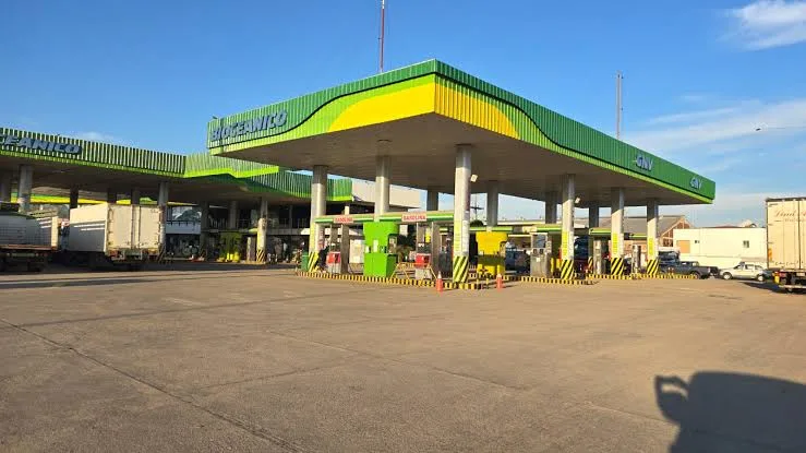 Posto de combustíveis na Bolívia