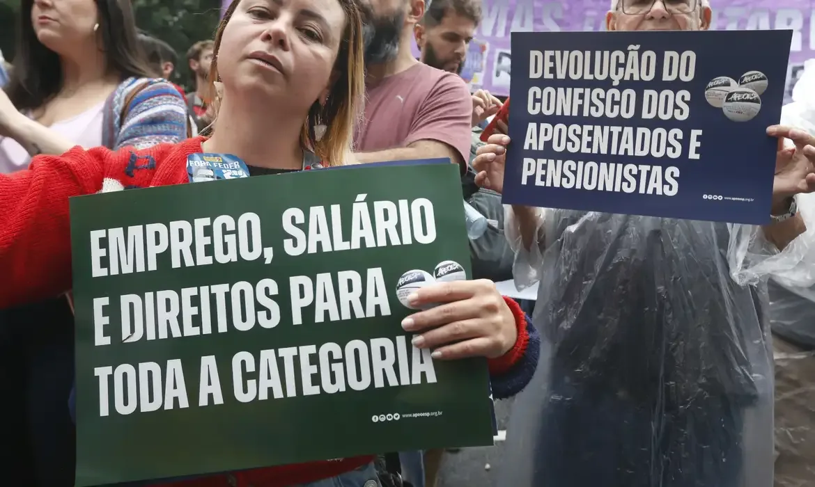 Encontro reunirá trabalhadores da educação escolhidos pelas regionais