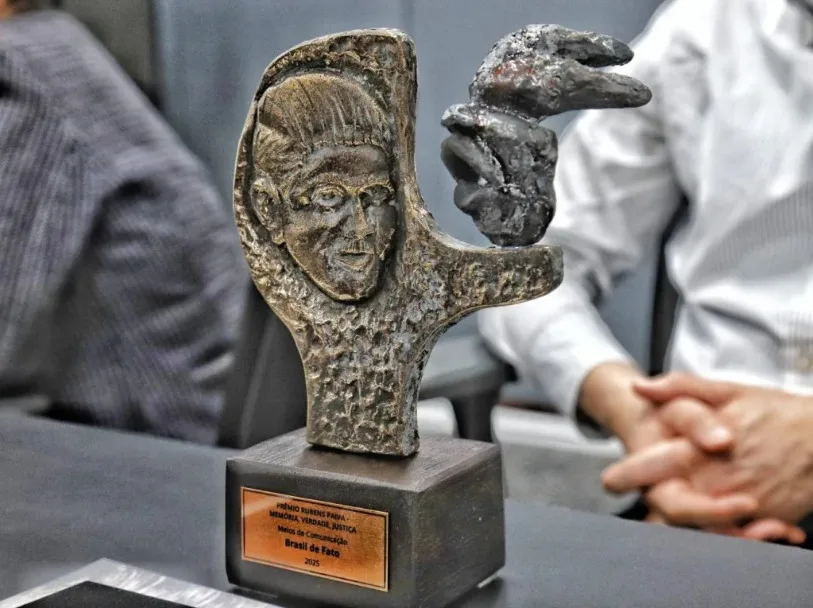 Em 2025, o Brasil de Fato RS recebeu um dos troféus do prêmio, estampado com o rosto de Rubens Paiva, ex-deputado federal preso e assassinado pela ditadura militar