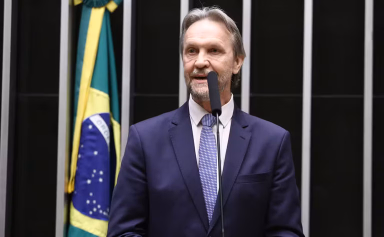 Deputado catarinense Pedro Uczai, líder do PT na Câmara