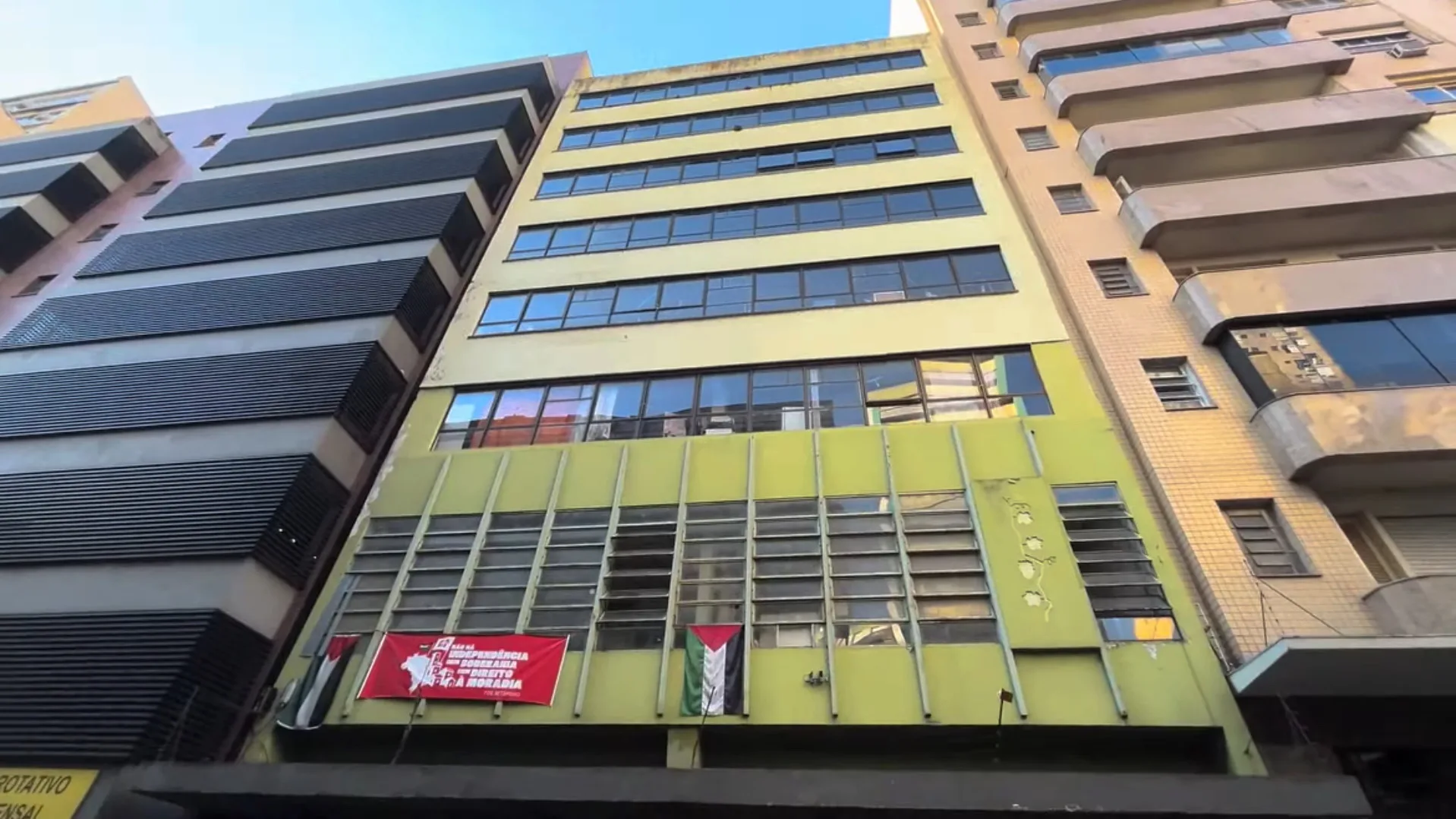 ‘Nós voltamos’: Ocupação Palestina Livre – Marcela Vive retoma luta por moradia no centro de Porto Alegre