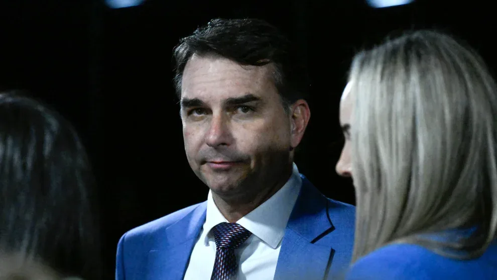 Direita se recompõe e eleição segue indefinida