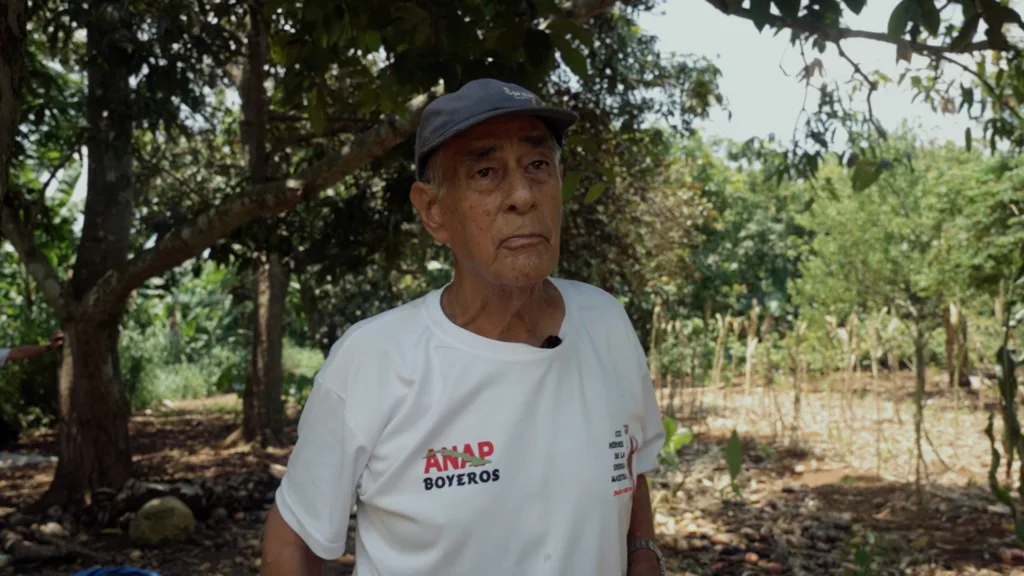 Agricultor Lázaro Calixto relaciona a produção de alimentos à defesa da Revolução diante das dificuldades enfrentadas por Cuba