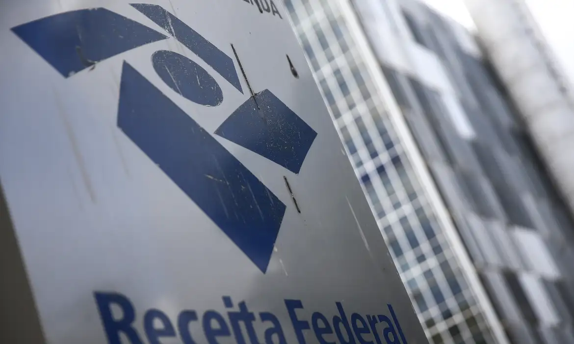Receita paga último lote de restituição do IR 2026