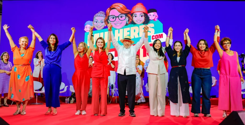 Evento Mulheres com Lula reuniu ministras e candidatas em Belo Horizonte