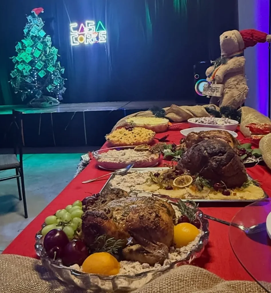 Ceia de Natal da ONG Casa Cores, em Petrolina (PE)