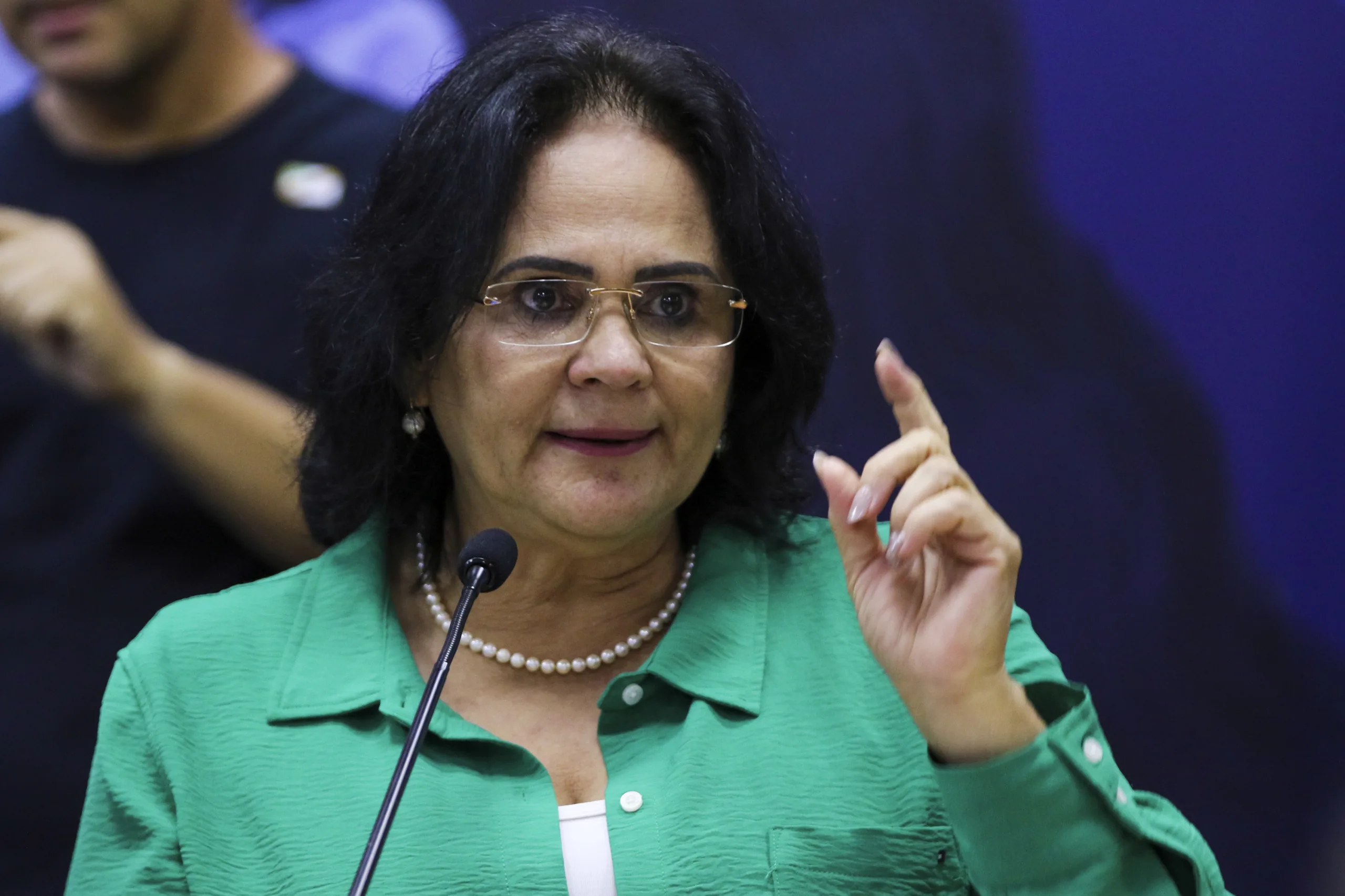 A senadora Damares Alves