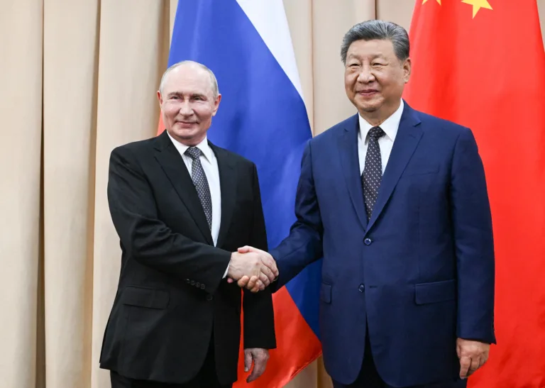 'Deixar para trás a guerra sem fim': Modi, Xi Jinping e Putin defendem ordem multipolar