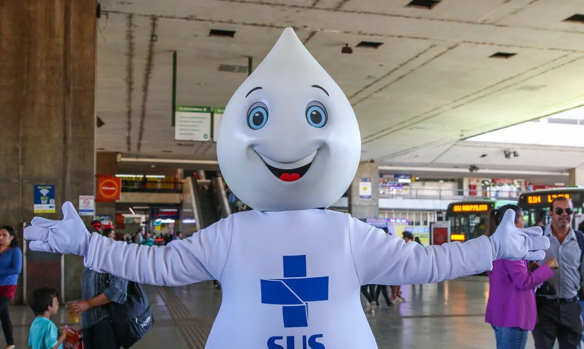 Zé Gotinha é o principal mascote e símbolo das campanhas de vacinação do Sistema Único de Saúde (SUS)