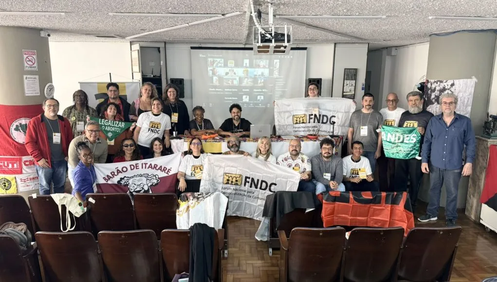 FNDC propõe regulação de plataformas digitais e combate à concentração da mídia