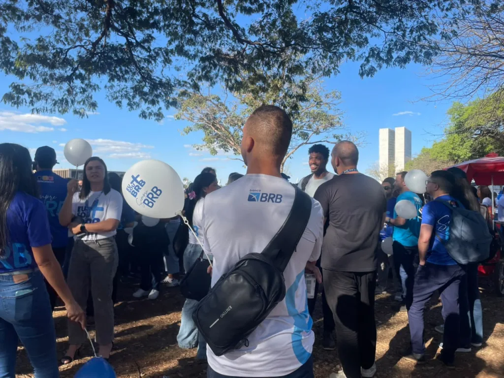 Funcionários do BRB participam de mobilização em defesa da capitalização e da manutenção do banco sob controle público