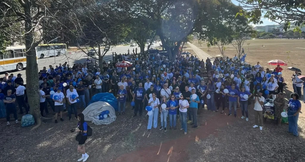 Trabalhadores do BRB se mobilizam em Brasília em defesa da manutenção do banco público e de uma saída para a crise envolvendo o Banco Master