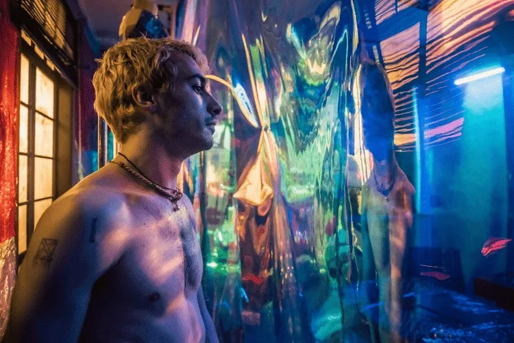 Multiartista Victor Di Marco interpreta personagem-título da ficção queer