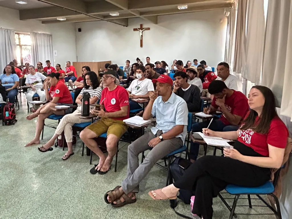 Encontro reúne lideranças de diferentes organizações para discutir os desafios enfrentados pelas populações rurais no país