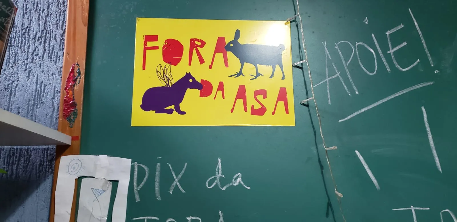 Fora da Asa, fundada em 2018, e que se tornou uma Organização não Governamental (ONG) em 2021