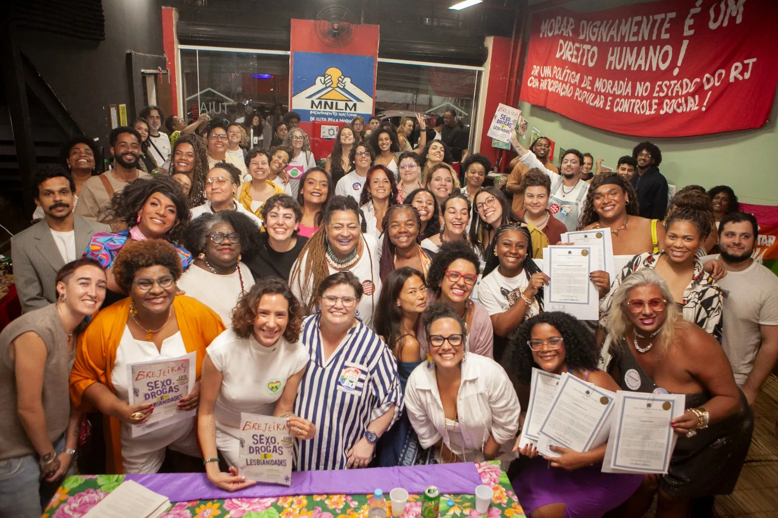 Evento de lançamento da última edição da Revista Brejeiras na Ocupação Manoel Congo, no centro do Rio.