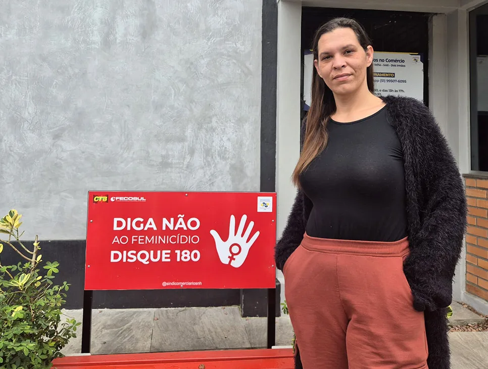 Débora Laitharth dos Santos precisou recorrer à Justiça para que empresas respeitassem seu nome mesmo após a retificação no registrou civil
