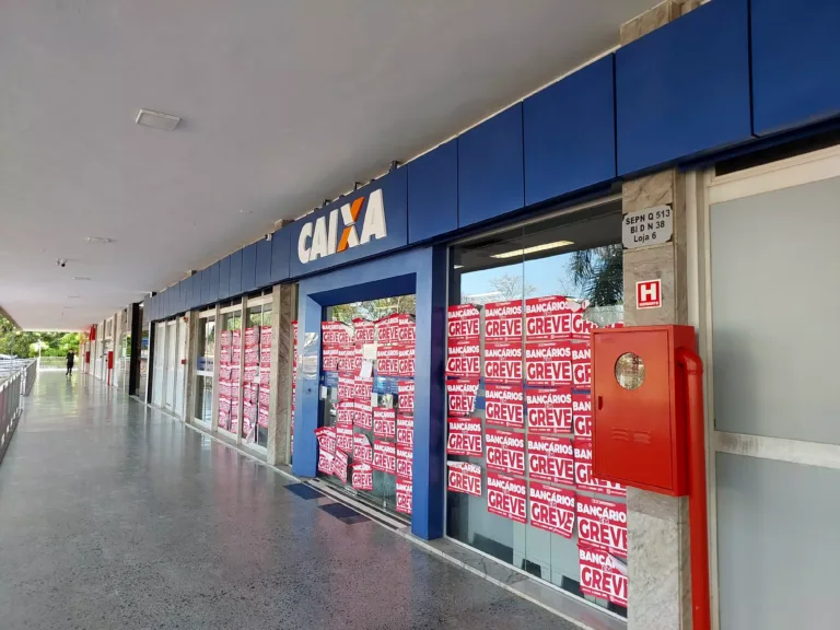 No DF, bancários da Caixa rejeitam proposta e greve continua por prazo indeterminado
