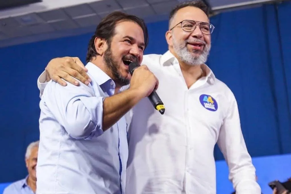 Antonio Rueda, presidente do União Brasil, em campanha no Rio ao lado de Márcio Canella
