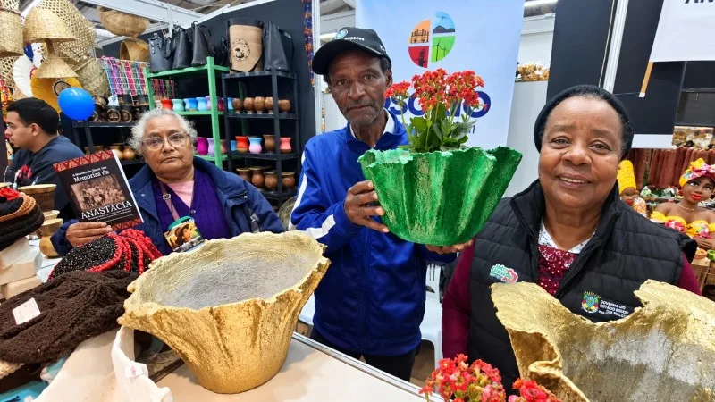 Artesanato quilombola presente no pavilhão, com a participação de três comunidades