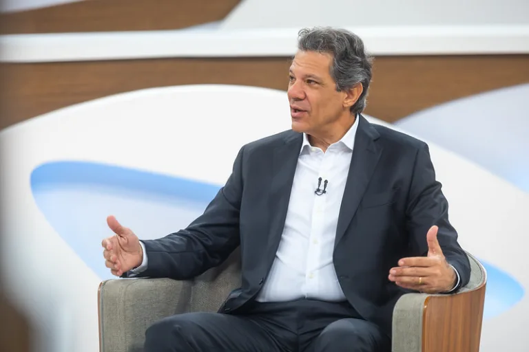 SP: Haddad quer gabinete antifacção e diz que Tarcísio tem visão pequena sobre crime organizado