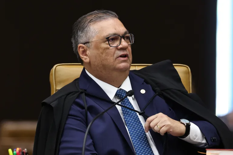 Dino rechaça ameaça de sanções dos EUA ao STF: ‘Deve indignar todos os brasileiros'